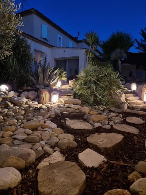 Une Oasis au Pays de Cézanne Aix-en-Provence Exterior foto